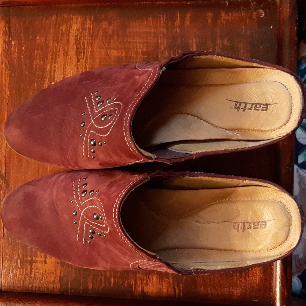 Beautiful Earth Origins booties sz 11W